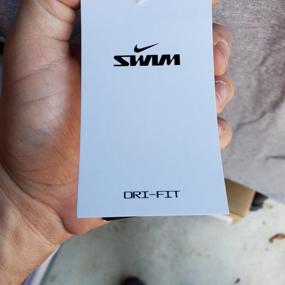 Nike Swim Dri-Fit T-Shirt Medium (Gray) - Picture 4 of 4